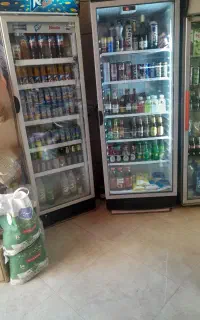 فروشنده خانوم درهایپرمارکت
