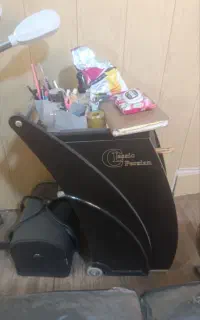 وسیله آرایشگاه( ترولی)