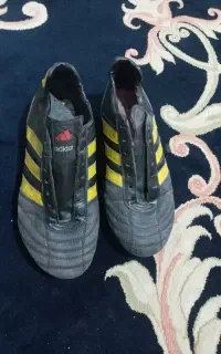 کتونی فوتبال