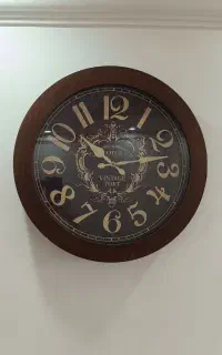 ساعت دیواری