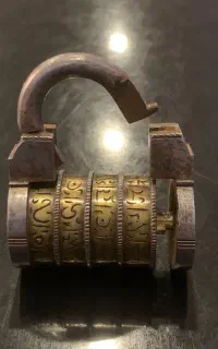 قفل رمزی عتیقه - کلکسیونی