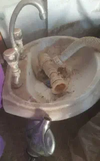 صورت شویی با تمام لوازم و یک شیر اضافی