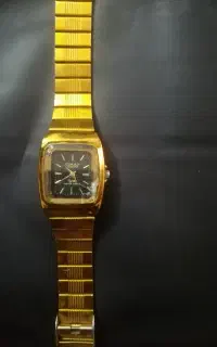 ساعت omax Quartz