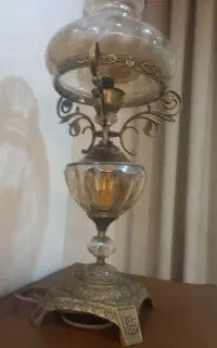 آباژور رومیزی