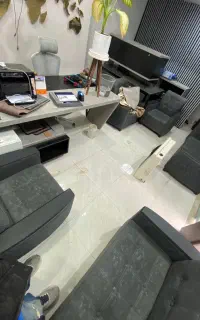 میز و مبل اداری مدرن در حد نو