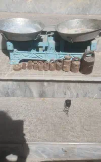 ترازوی قدیمی سالم