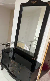 اینه شمدان کمدی ، میز کنسول