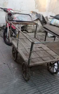 فروش لوازم کار کرده