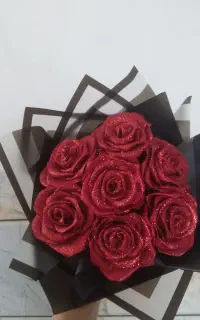 دسته گل ربانی زرشکی