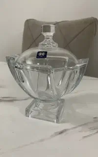 شکلات و اجیل خوری