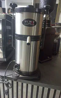 اب میوه گیر صنعتی victor