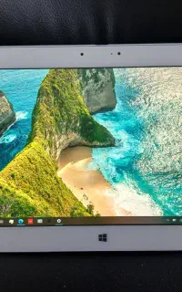 تبلت ویندوزی فوجیتسو مدل Q584