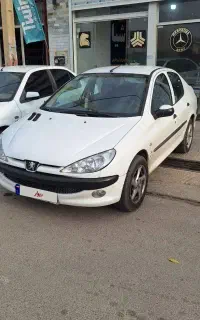 پژو۲۰۶ صندق دار