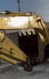 بیل کوماتسو ۴۰۰ اجاره