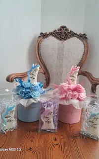 شمع و باکس گل شمعی مناسب روز معلم و تولد و نوزاد