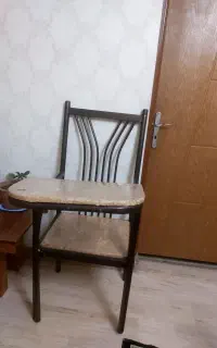 میز وصندلی نماز