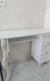 میز ناخنکار