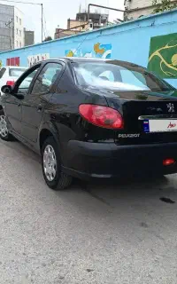 ۲۰۶صندوقدارموتوربزرگv8مشکی متالیک بیرنگ