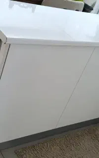 کابینت هایگلاس پاکچوب در حد نو چهار متر زمینی