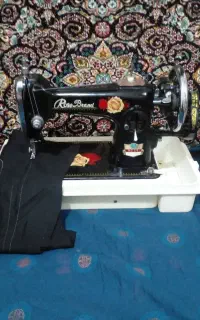 چرخ خیاطی گل رز در حد نو