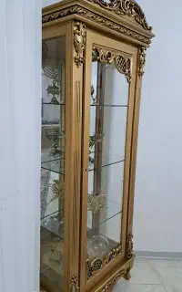 بوفه و مبل میزبان