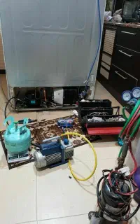 تعمیر‌ انواع یخچال و فریزر سیار