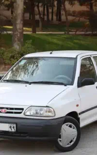 مربی تعلیم رانندگی