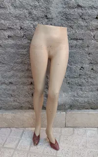 مانکن شلوار