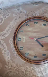 ساعت قدیمی سالم وتمیز