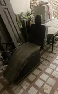 تخت کاشت مژه(ماساژ)به همراه صندلی اریشگری ،