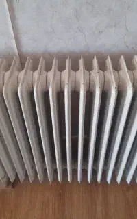 رادیاتور قدیمی چدن ( شوفاژ قدیمی )