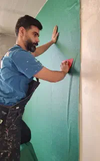 نصاب کاغذ دیواری
