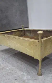 کلکسیونی اشیای عتیقه