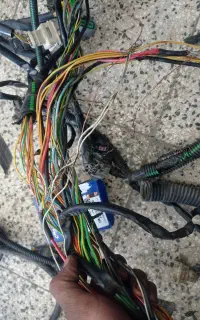 سیمکشی و برق خودرو