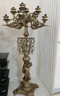 دو عدد لوستر کنار سالنی مناسب برای تالار سالن...