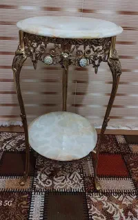 میز تلفن برنجی