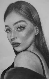 طراحی چهره سیاه قلم حرفه ای