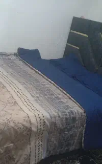 تخت دو نفره با تمام وسایل