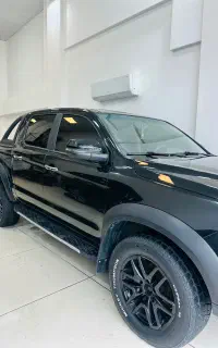 کی ام سی T8 مدل ۱۴۰۰