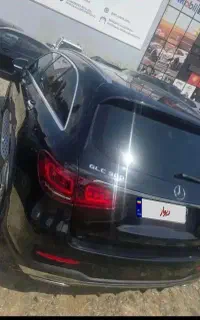 بنز GLC300 شاسی بلند4matic ارس دایم
