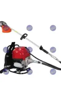 زدن علف باعلف زن