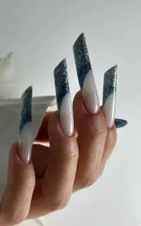 اموزش کاشت ناخن