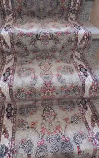 فرش راه پله در حد نو زیاد استفاده نشده