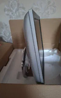 یک دستگاه کامپیوتر