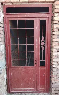 جوشکاری و ساخت انواع در و پنجره