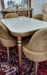 میز غذاخوری ۴ نفره