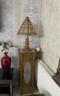 اباژور ایستاده