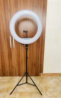 رینگ لایت برند LEO