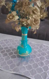 گل و گلدان در حد