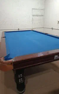 بیلیارد وفوتبالدستی